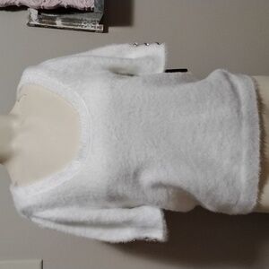 NWT LOVE SCARLETT sweater